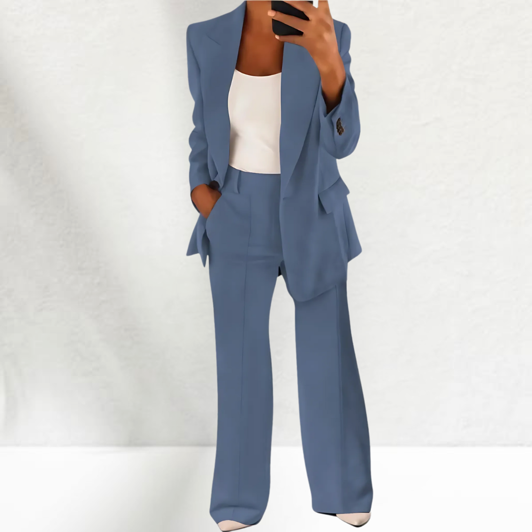 Jewel | Elegante Traje de Dos Piezas