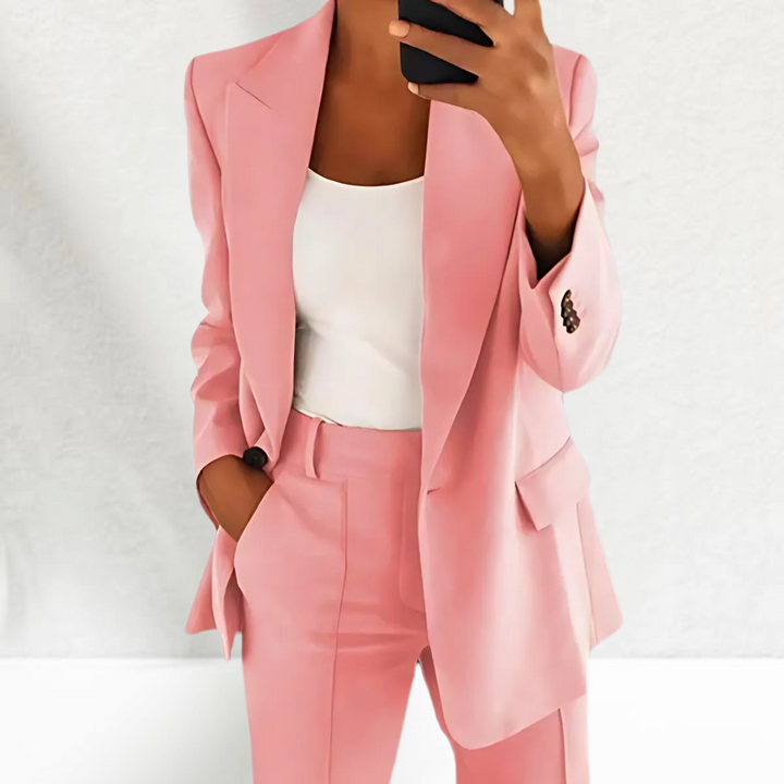 Jewel | Elegante Traje de Dos Piezas