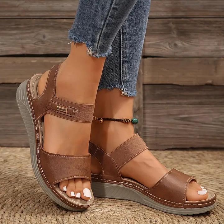 Caliste | Sandalias de cuña para el verano